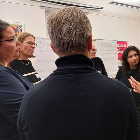 Irene Schuster im Gespräch mit dem VAMV, dem Studierendenwerk und dem AK Leben Tübingen