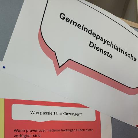 Infotafeln der Gemeindepsychiatrie: Was passiert bei Kürzungen?