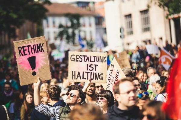 Demonstrationszug für Demokratie