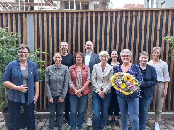 Gruppenbild Stuttgarter Kreisvorstand mit Frau Dürig