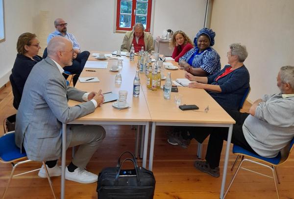 Besprechung am Tisch