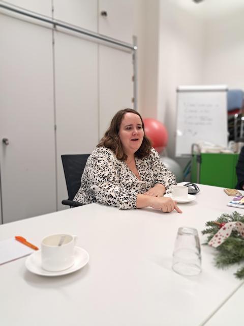 Ricarda Lang im Gespräch bei Pro Familia Waiblingen